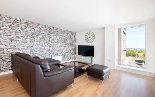 Stylish Garden View Apartment - photo 2