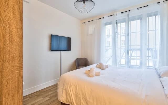NEW Paradis 2 Flats in Heart of Paris - photo 3