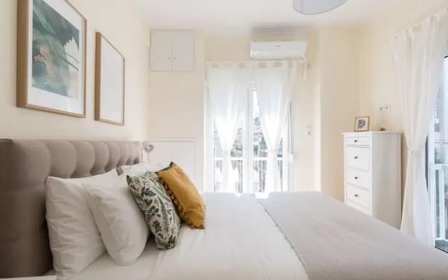 UPSTREET Cosy & Spacious 1BD Apt Koukaki - photo 2