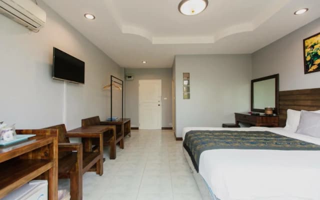 Platinum Place - photo 5