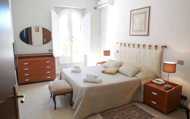 Italy Rents Spanish Steps - photo 4