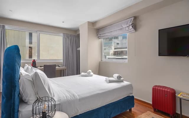 Aeolos Luxury Suites - photo 4