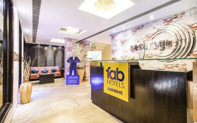 Stallen Suites Nehru Place by FabHotels - photo 2