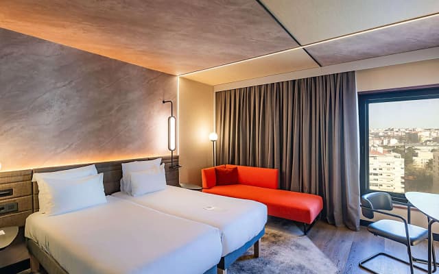 Novotel Lisboa - photo 2