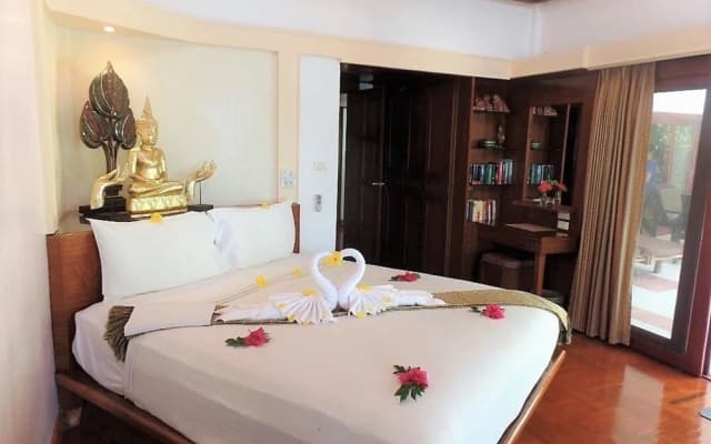 Royal Living Koh Samui - Villa 1 With 8 Meters to Beach - photo 3