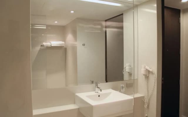 24 Inn - photo 4
