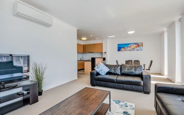 MJ Shortstay Centurion Apartments - photo 3