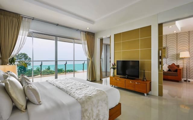 Royal Beach View Suites - photo 3