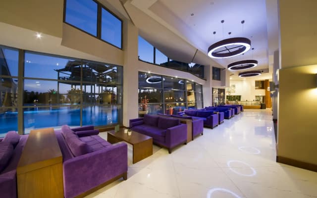 Limak Lara De Luxe Hotel and Resort - photo 2