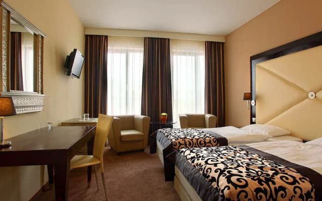 Elephant Design Hotel - photo 2