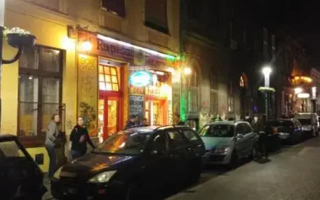 Sleepover City Center Hostel - photo 3