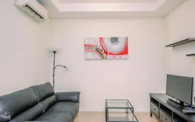 Good Deal And Strategic 1Br L'Avenue Apartment - photo 5