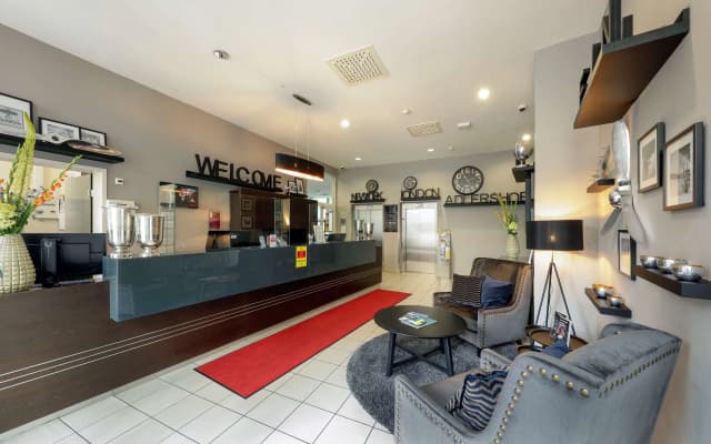 Airporthotel Berlin Adlershof - photo 2