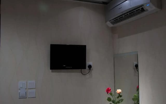 Blue Sky Hotel - photo 2