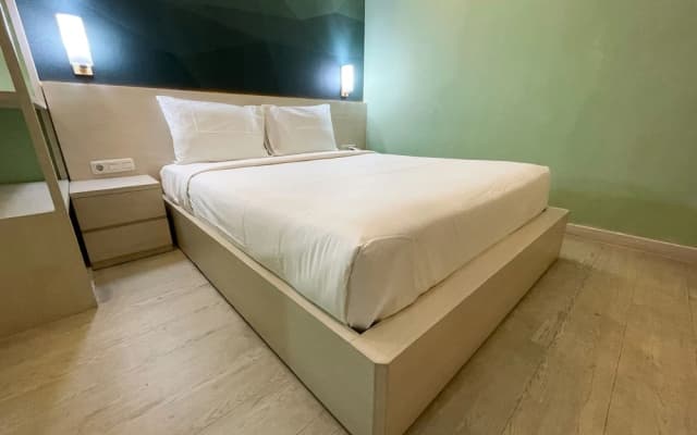 Hin's Hotel - photo 3