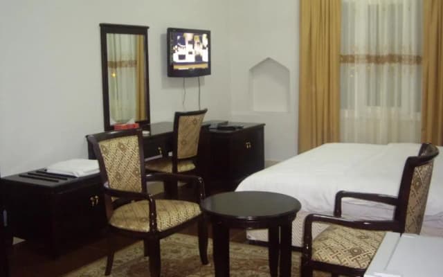 Gulf Crown Hotel Apartment - photo 3