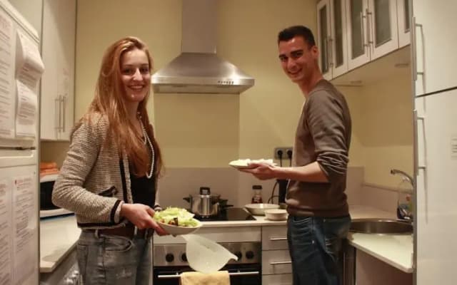Guest House Urgell - photo 3
