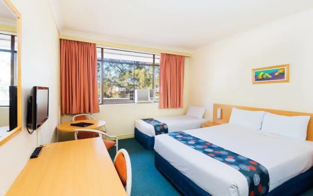 Markets Hotel - photo 3