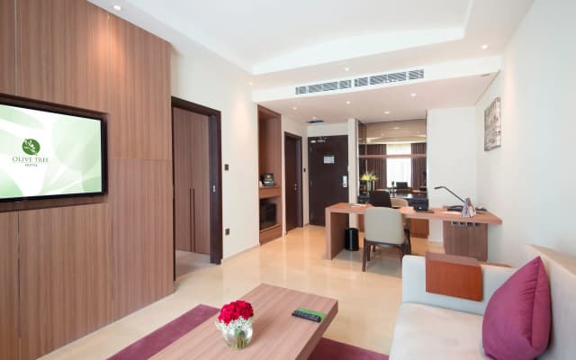 Olive Tree Hotel - photo 2