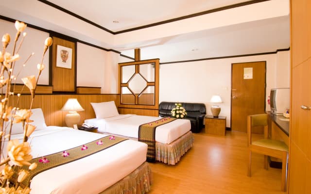 Super OYO 75385 Hotel Win Long - photo 4