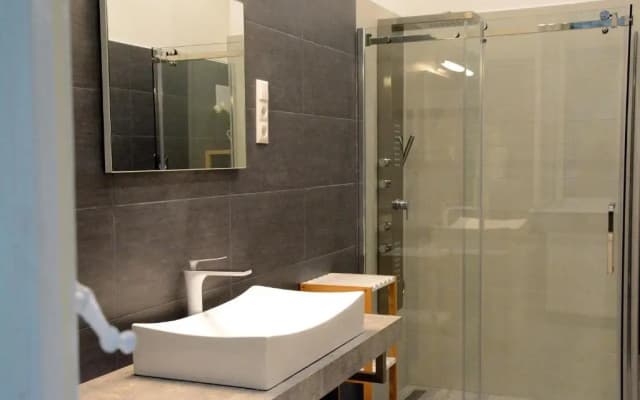 Kiraly Art Apartment - photo 3