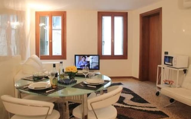 Vip Venice Apartments - photo 5