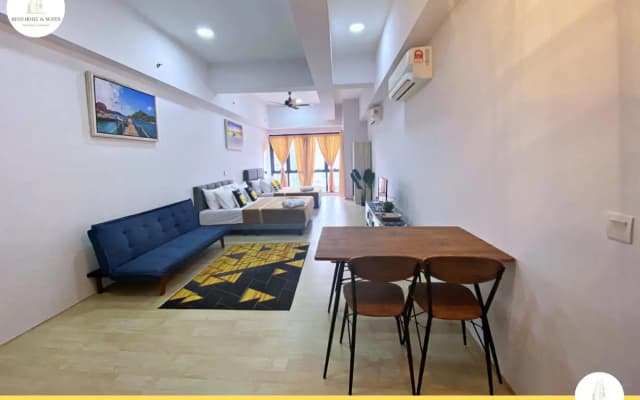 Revo Hotel & Suites Kuala Lumpur Bukit Jalil - photo 3