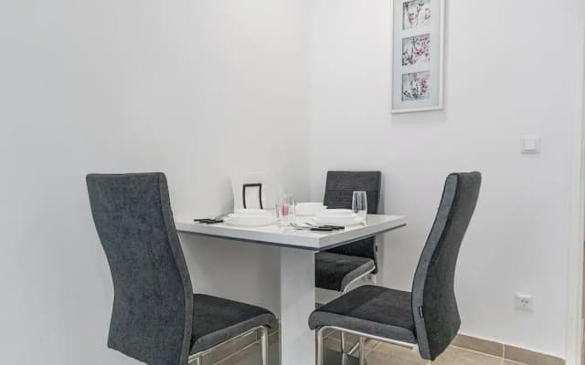 Stylish 1BR Studio In Central Vienna - photo 2