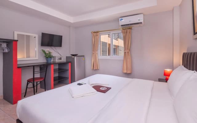 Robin’s Nest Guesthouse & Restaurant - photo 2