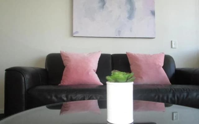 Harbour Escape Apartments - photo 2