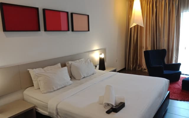 O'Boutique Suites Hotel - photo 4