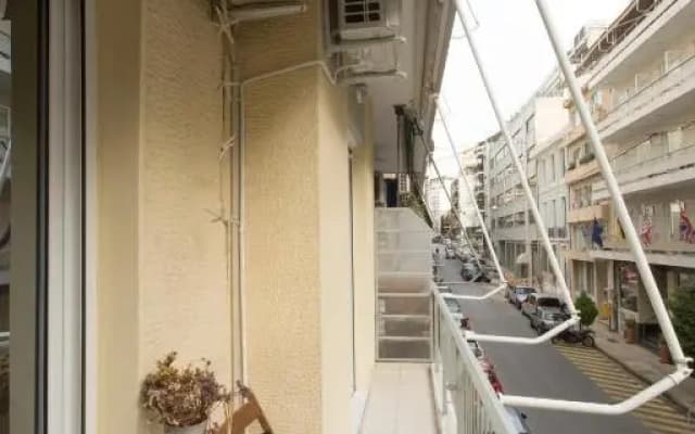Apartment at Koukaki, 150m from the metro - photo 3