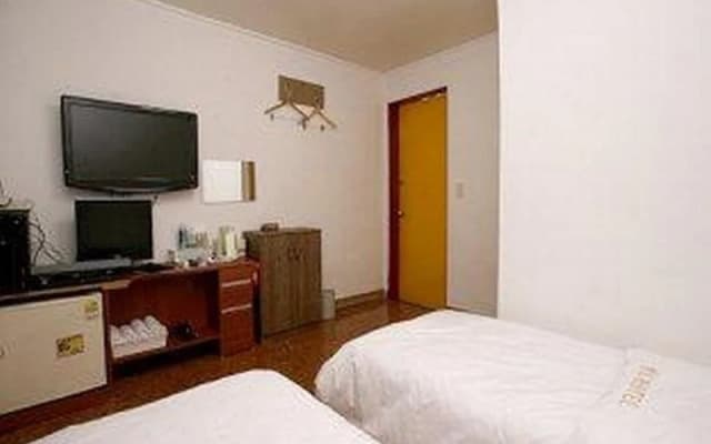 Bando Hotel - photo 3