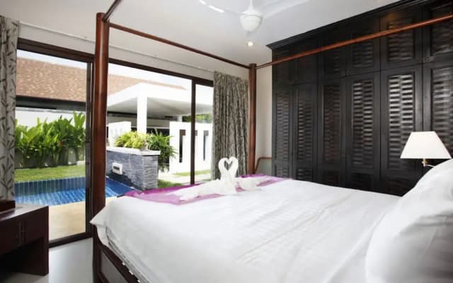 Exotic Boutique 4BR Pool Villa Toya - photo 3
