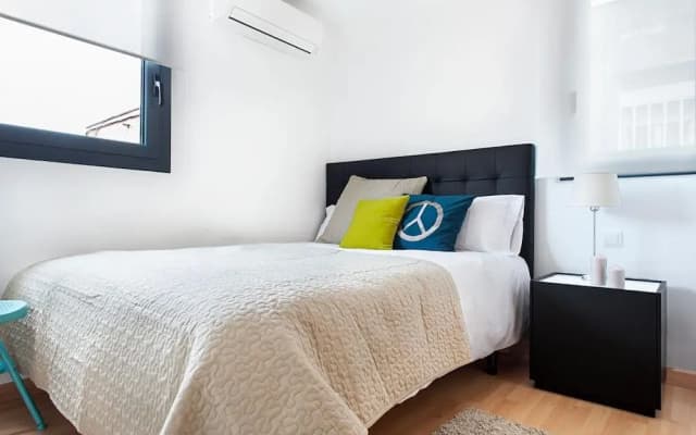 Rambla Paris Attic Apartment - photo 2