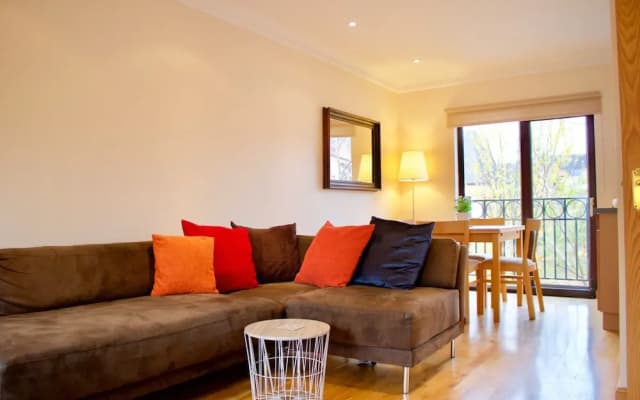 3 Bedroom Mews House - photo 3
