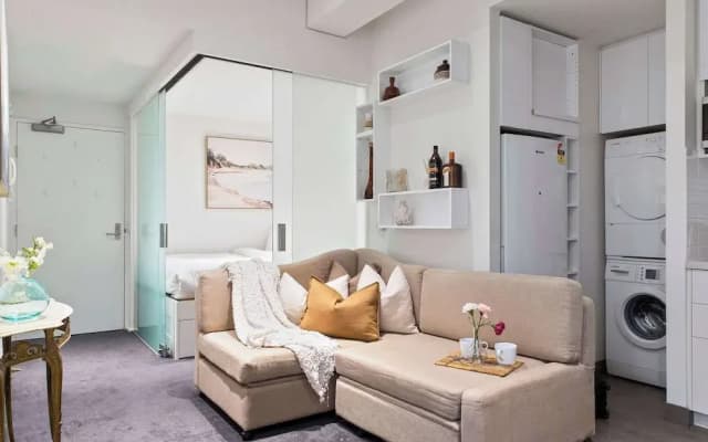 A Cozy CBD Studio Near Melbourne Central - photo 3