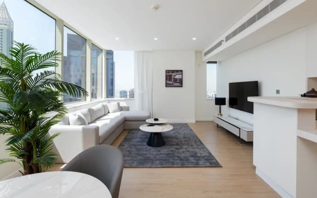 Pristine Difc 2BR w Pool Gym - photo 2