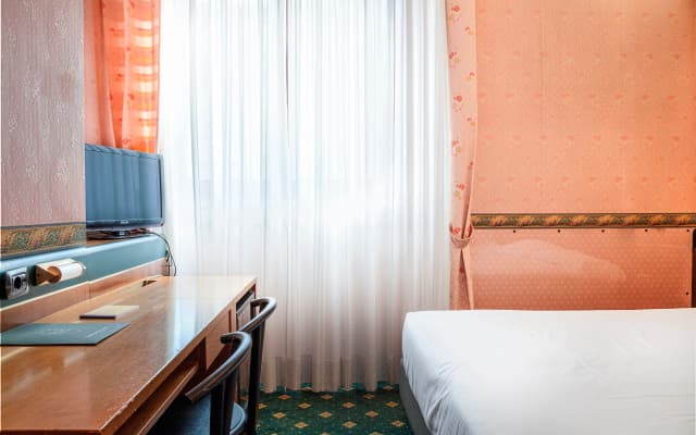 Hotel Des Etrangers - photo 5