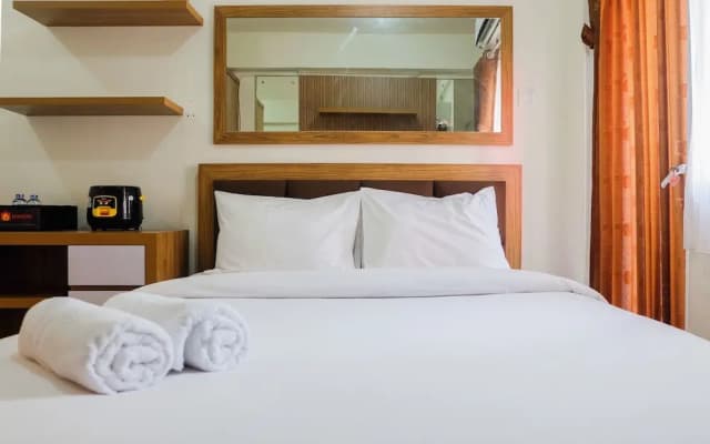 Studio near Shopping Mall at Green Pramuka City Apartment - photo 3