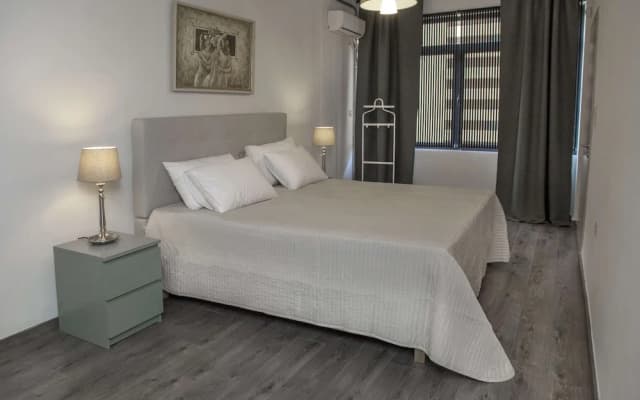 Superb Flat Close to Ancient Agora by GHH - photo 3