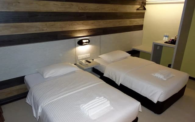 Bayfront Hotel - photo 4