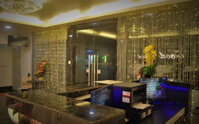 Good 9 Hotel - photo 2