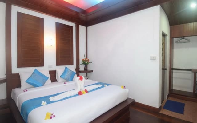 Lanta Long Beach Hostel - photo 4