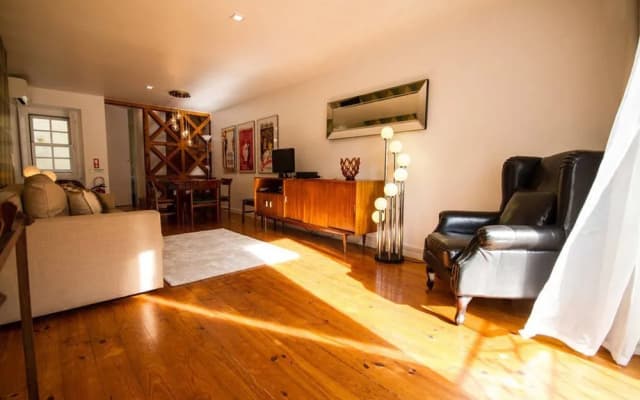 Vintage Chic by Apartments Alfama - photo 2