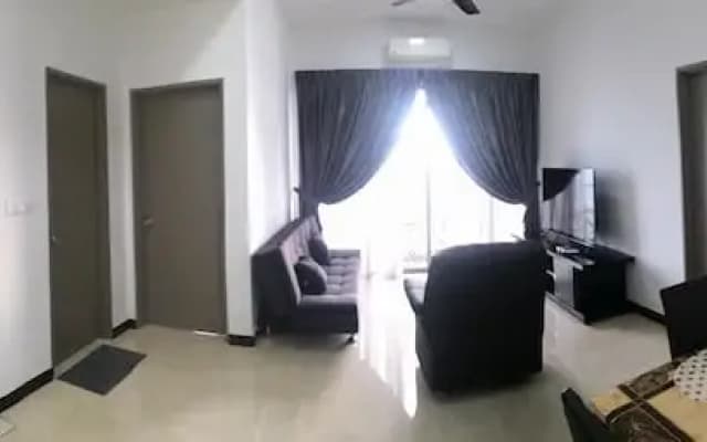 Silverscape Residence Sea View Melaka by Stayrene - photo 2