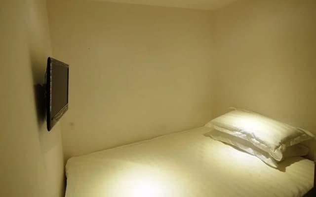 Cozy Hostel - photo 2