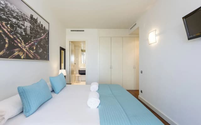 Unique Rentals - Seafront Lux Suite - photo 2