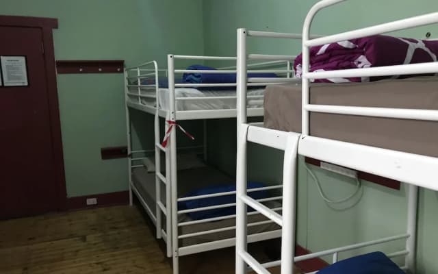 Market Tavern - Hostel and Bar - photo 3
