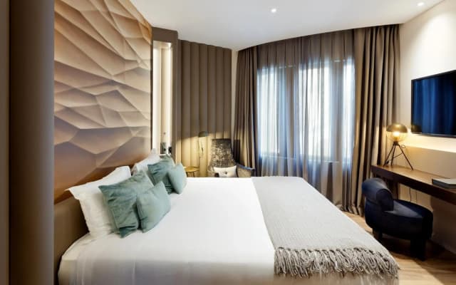 Hotel Condes de Barcelona - photo 4